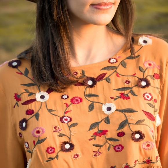 ⭐️LAST1⭐Embroidered Floral Babydoll Top In Honey - Picture 7 of 8